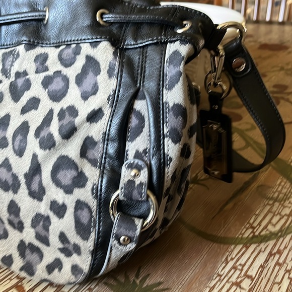 TIGNANELLO Gorgeous leather and suede Animal Print purse!! - Picture 6 of 13